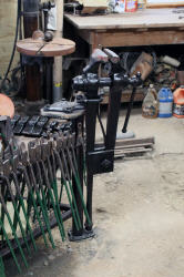 Larger 6-inch vise replaces smaller 5-inch vise on vise bench